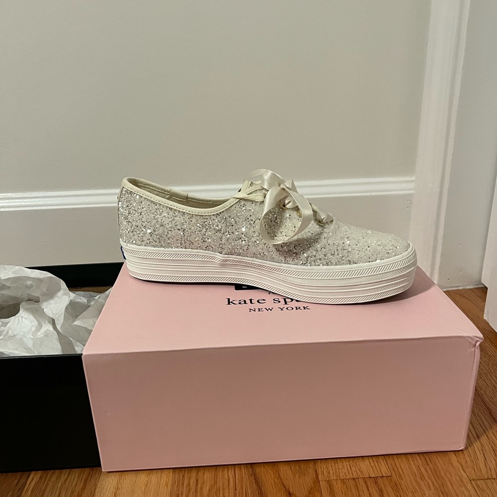 Kate Spade New York Triple Glitter - size 9